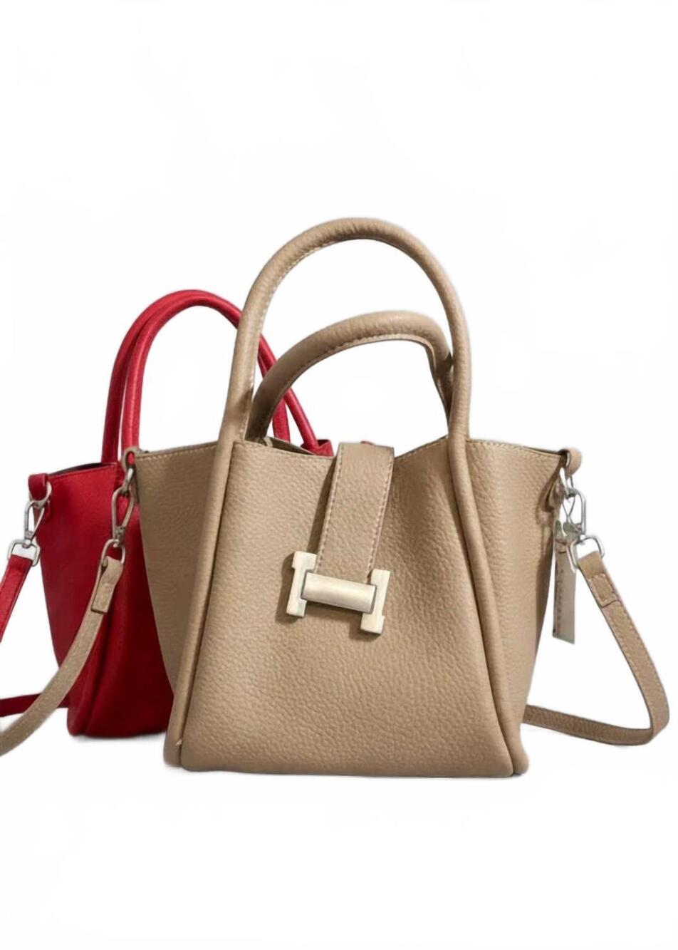 NEW B-UNLIMITED women's magnetic closure crossbody bag in beige